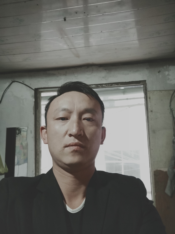 放弃爱你的第一张照片--贵州王婆说媒