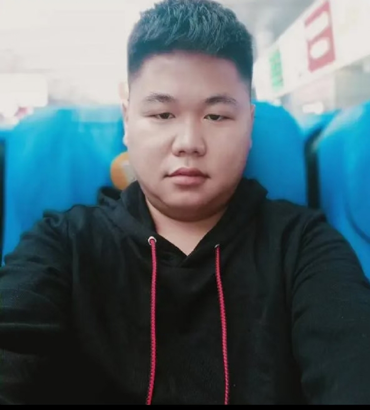 黄斌的第二张照片--贵州王婆说媒